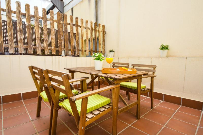 The Zentral Museo Apartment Seville Exterior photo